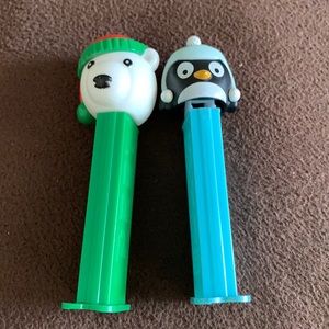 EUC set of two winter theme PEZ dispensers